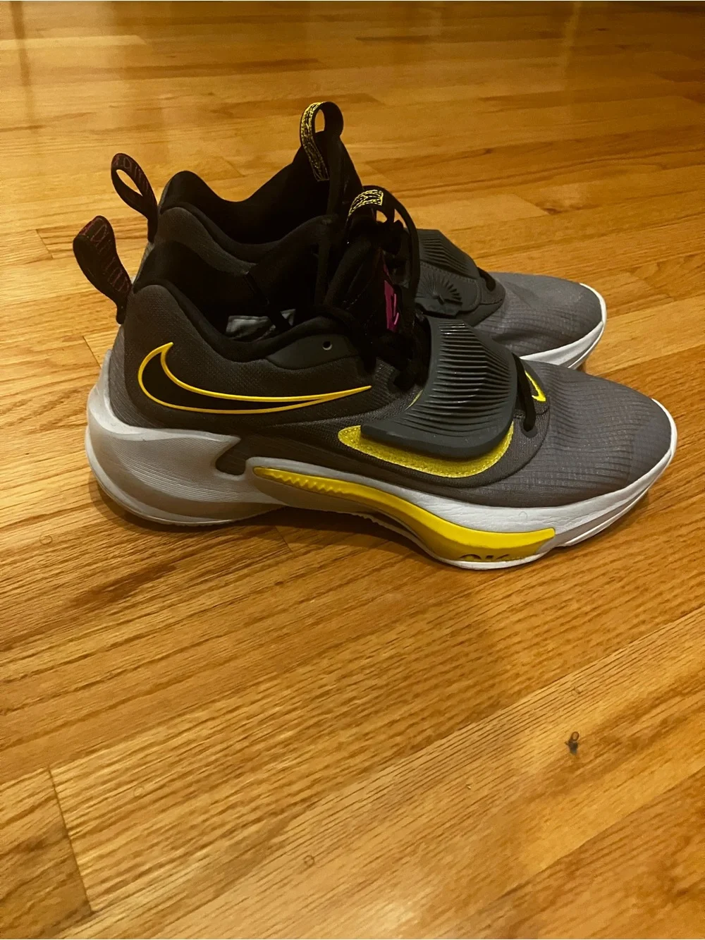 Nike Giannis Zoom Freak 3